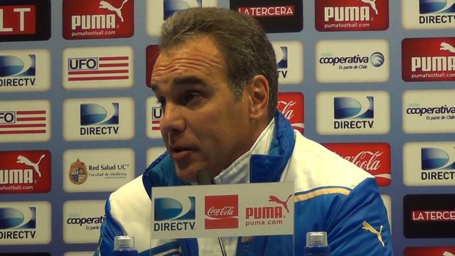 Rueda de prensa Martín Lasarte (COMPLETA) 26/08/2012 / Universidad Católica v/s Unión La Calera смотреть онлайн