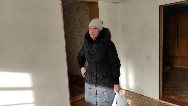 ПОБИРАЮСЬ ПО СОСЕДЯМ/ЧТО С ДВЕРЯМИ/УСТАЛА смотреть онлайн