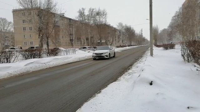 Прогулка по улице Бресткой в Степном поселке или Северном жилом массиве Оренбурга смотреть онлайн