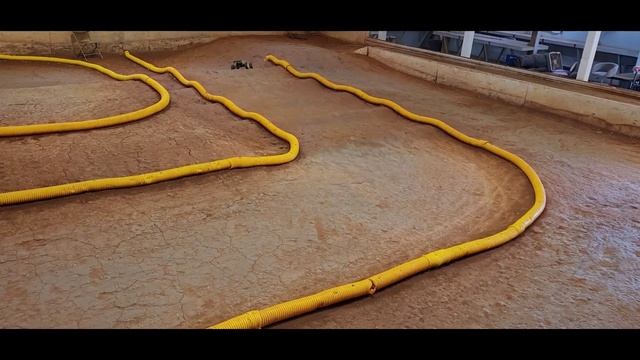 HB Racing D8T Evo3 front arm Spacing/Sumo RC skid plate test. смотреть онлайн