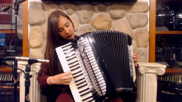 6209 - Black Morbidoni Crown Piano Accordion LMMH 41 120 $2499 смотреть онлайн