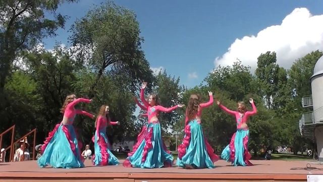 Номер подруги танцевальная студия Шакира Новокузнецк 2015 смотреть онлайн