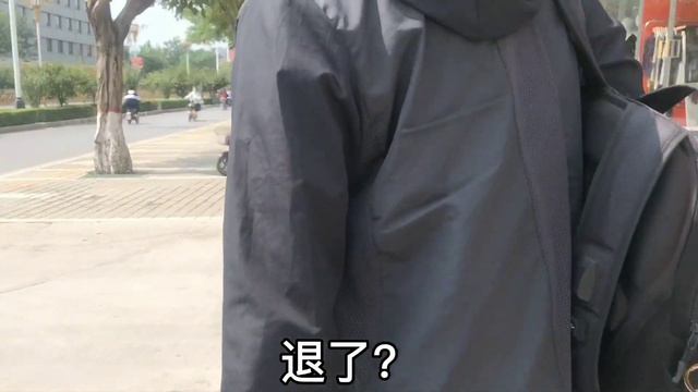 酒店太贵，雪花执意换房！没想到还是“欧式”？100元值！【黑家小女】 смотреть онлайн