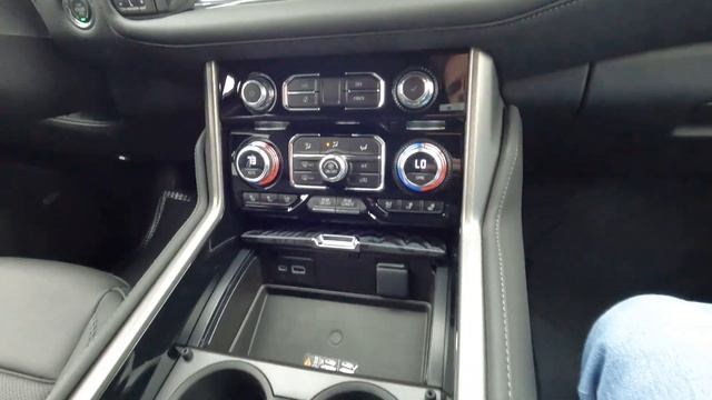 2023 GMC Yukon Denali 4WD - What Do You Get For $83,490? смотреть онлайн