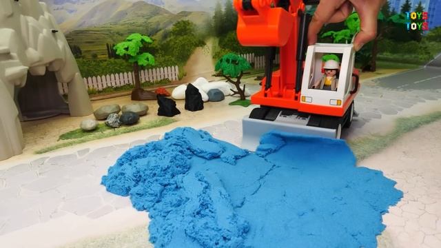 Пожарная машина Бульдозер Экскаватор Полицейская машина Скорая помощь и Щенячий Патруль распаковка. смотреть онлайн