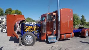 Дальнобой по США. Добавляю лошадей своему траку. Накручиваю CAT C15