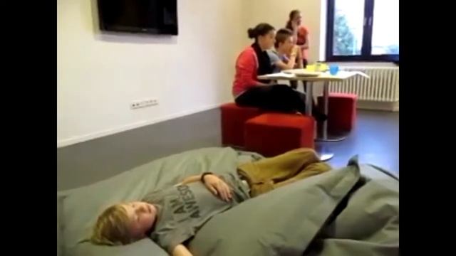 Немецкий в Германии с ИнтерАкадем: театрально представление в Бремерхафене смотреть онлайн