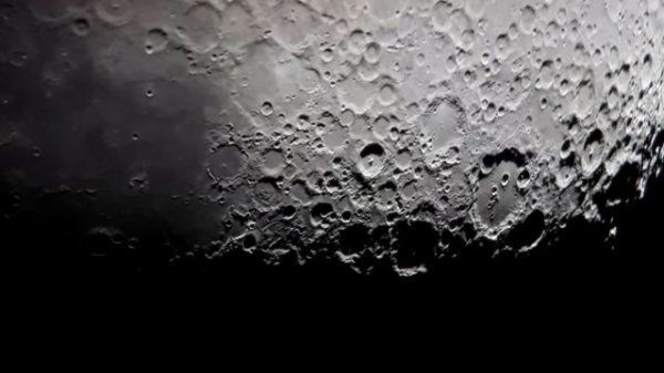 Sky-Watcher Dobson 250P Classic Skyliner. (Lunar surface)