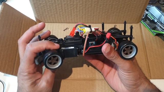 Garage RC presents ....HPI .MICRO RS4 DRIFT SPEC Fail Crew Nissan Skyline R34 GT-R UNBOXING REVIEW смотреть онлайн