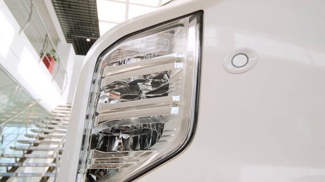 НЕВЕРОЯТНЫЙ ХАЛК И НОВЫЙ MITSUBISHI PAJERO SPORT смотреть онлайн