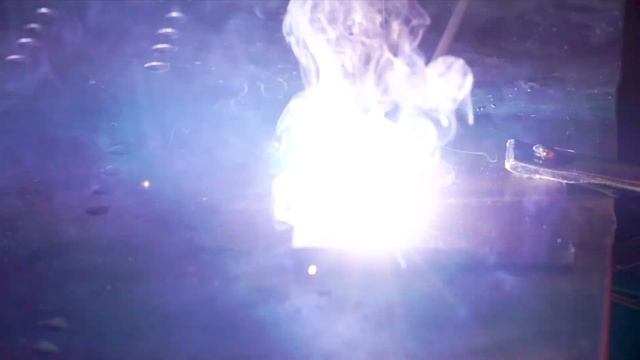 REAL ARC 200: сварка углеродистой стали толщиной 4 мм тугоплавким электродом смотреть онлайн