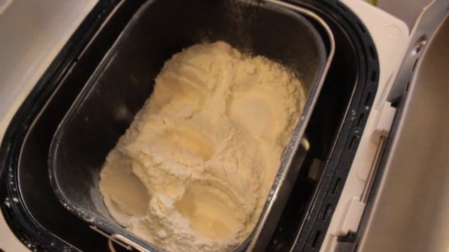 КАК ИСПЕЧЬ ВКУСНЫЙ ДОМАШНИЙ ХЛЕБ В ХЛЕБОПЕЧКЕ смотреть онлайн