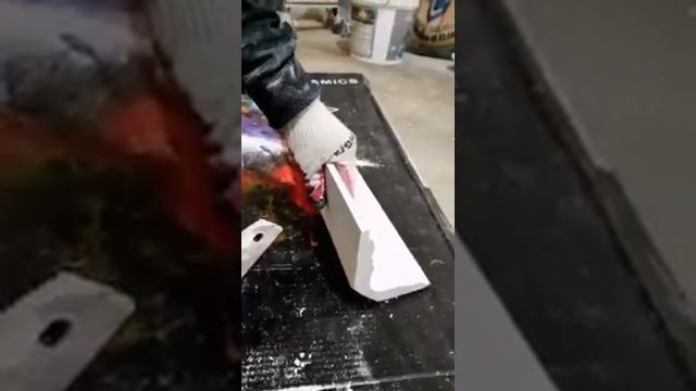 как правильно отрезать углы гипсовых карнизов смотреть онлайн