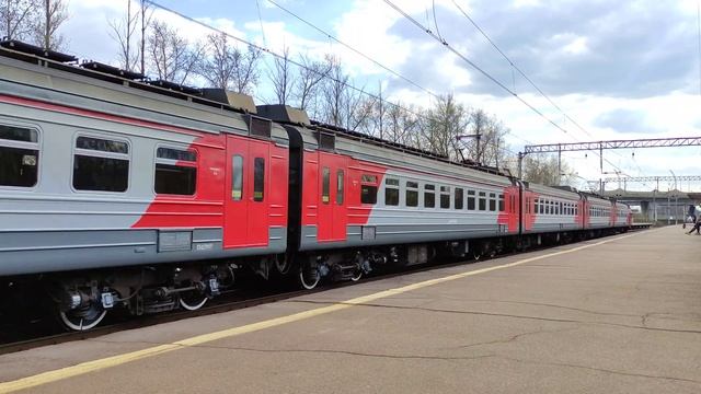 «Тигода», электропоезд ЭД4М-0294 на обкатке, о.п. Дачное, г.СПб, 25.04.2023г.(4K UHD) смотреть онлайн