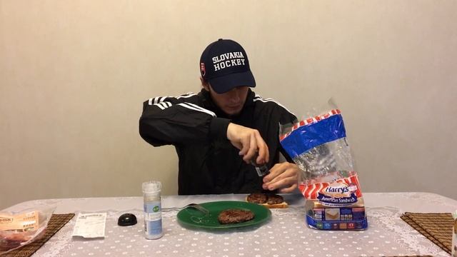 Бургер "Традиционный" Мираторг Фермерский Бычок смотреть онлайн