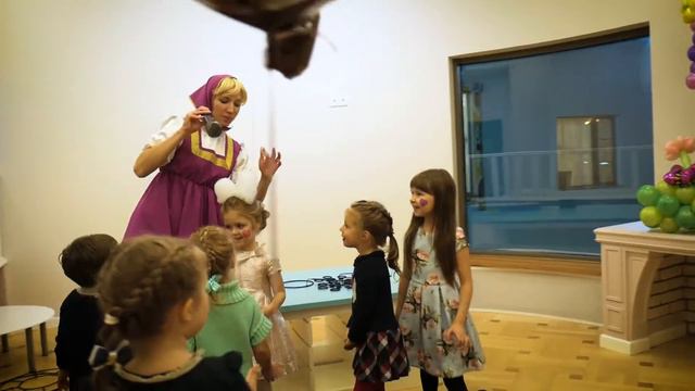 Маша и медведь в детском садике! By HappyDay