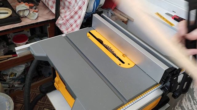 Пила DeWALT DWE7485-QS и пильный диск Bosch Optiline Wood 2608640623 смотреть онлайн