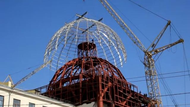 Возведение светопрозрачного купола на здании МЕДИЦИНСКОЙ АКАДЕМИИ г Красноярск смотреть онлайн