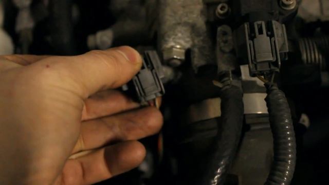 How to replace / calibrate your throttle position sensor TPS (Honda) смотреть онлайн