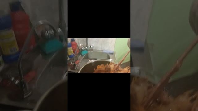 муж готовит плов смотреть онлайн