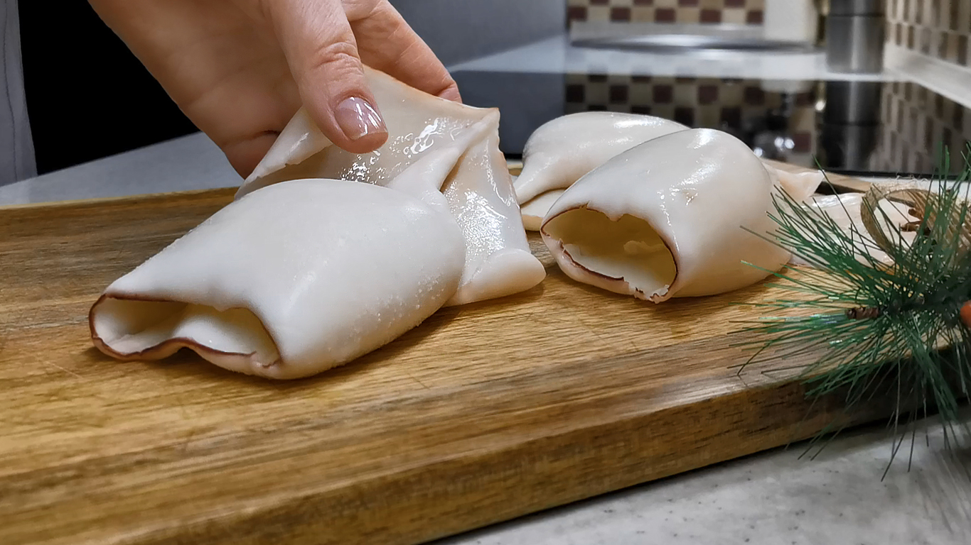 ЭТИМ салатам с кальмарами нет равных на праздичном столе! Сразу 3 бесподобных РЕЦЕПТА на Новый год! смотреть онлайн