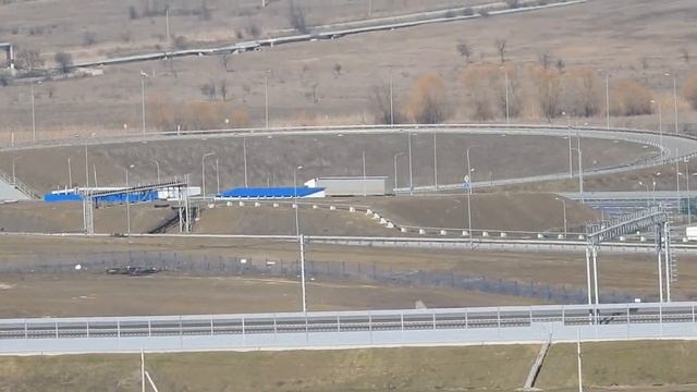 (1).Станция Керчь Южная. Куда будет выходить дорога с вокзала ?