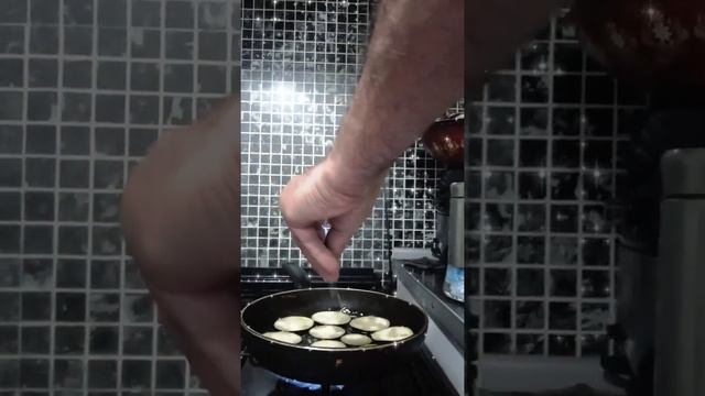 Первое кулинарное видео✨✨✨???Рецепт салата Сатэ смотреть онлайн