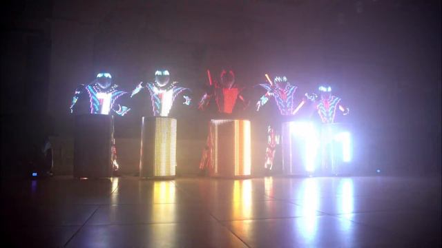 световые барабанщики Ростов, светодиодные барабанщики Ростов. смотреть онлайн