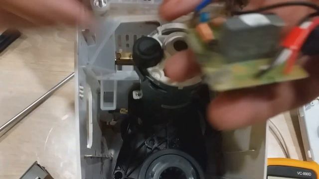 Ремонт мясорубки Bosch серии MFW не включается - причина неполадки. Repair Of A Bosch Meat Grinder