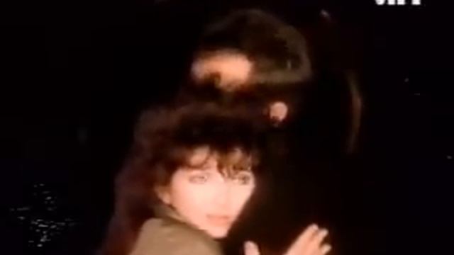 Peter Gabriel & Kate Bush - Don't Give Up (Не Сдавайся) смотреть онлайн