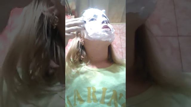 Пена для бритья на лицо и дезик /шок😱/ТРЕШ/Polina Du смотреть онлайн