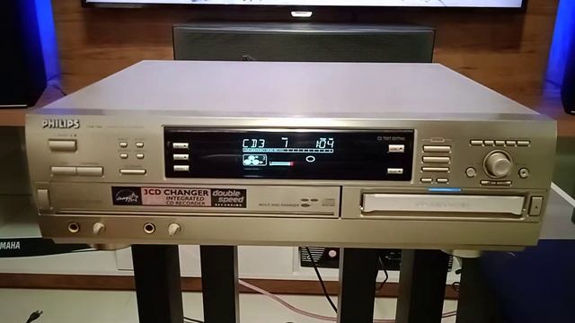 Gravador de CD Philips CDR-785..Whats:53.984.04.12.04 смотреть онлайн