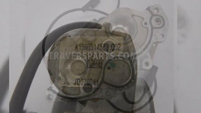 Крышка головки блока передняя Mercedes W164 ML A1560514503 смотреть онлайн