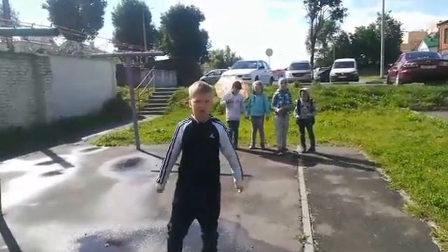 Летний языковой мини-лагерь в Развивайке (Орша) - игра на свежем воздухе смотреть онлайн