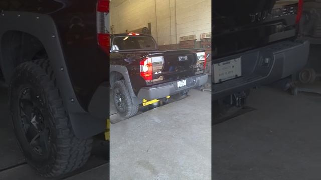 2015 Tundra 5.7L With Flowmaster Outlaw