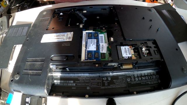 HP 2000-250CA Memory & SSD Upgrade - So Fast after Upgrade! смотреть онлайн