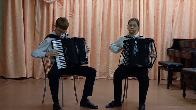 Инструментальный ансамбль: Жигулин Алексей 14 лет, Волкова Алина 13 лет Е. Дога Парижский каскад смотреть онлайн