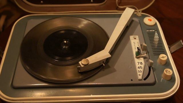 Запрещенная музыка в СССР (рок-н-ролл на костях) смотреть онлайн