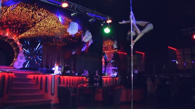 Выступление Мамы (Школа танцев Beauty Linsale) смотреть онлайн