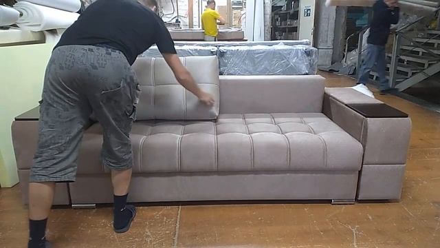 Функциональный диван со столиком в подлокотнике. Прямой диван "Риф" в магазине ВсяМебель. смотреть онлайн