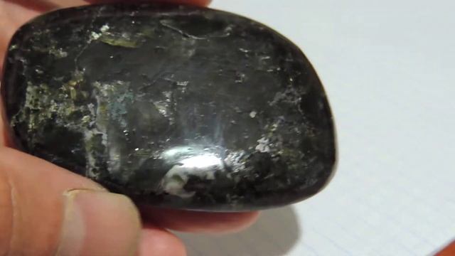 Лабрадорит с включениями лабрадора