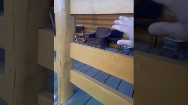 лестница и перилла в дом из бревна