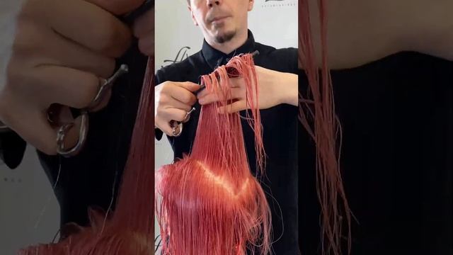 Наилегчайшая стрижка на средние волосы от Артема Любимова смотреть онлайн