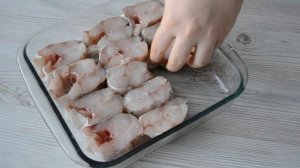 Минтай в духовке с овощами. С таким рецептом минтай никогда не будет сухим!