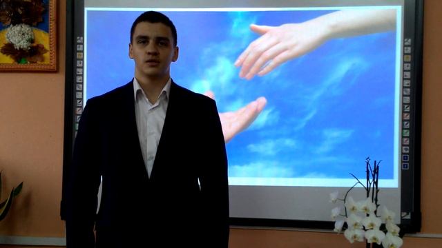 Галярета Александр читает стихотворение Владимира Поденкова Не прячьте доброты своей #страначитающа смотреть онлайн