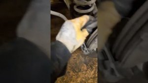 Замена тормозных колодок Сузуки Эскудо, Сузуки Гранд Витара, (круглый)