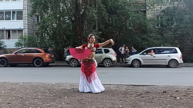 Соло с веером на Том Сойер Фест Томск, 05.08.2023г. смотреть онлайн