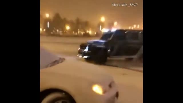 Зимний дрифт на ГЕЛЕКЕ смотреть онлайн
