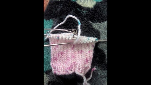 Вязание спицами Урок №53 Штаны для куклы смотреть онлайн