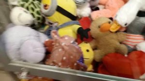 ИГРАЕМ В АППАРАТ ХВАТАЙКА! Аппарат с Игрушками